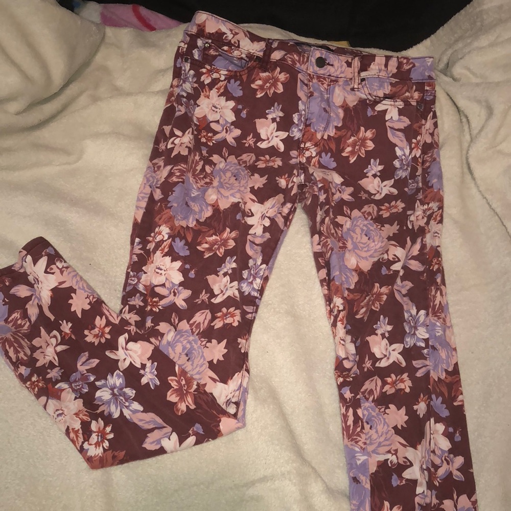 Floral jeans !!